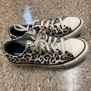Converse platform leopard sneakers